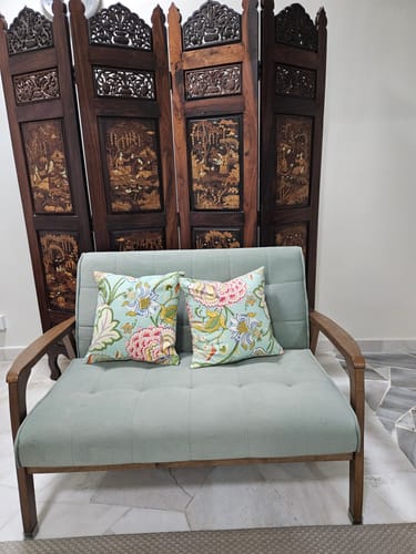 Customer photo review of Jenny sofa pillow