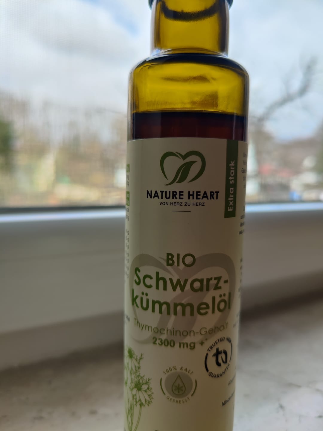 Customer photo review of BIO Schwarzkümmelöl 2300+ Thymochinon ungefiltert 250 ml