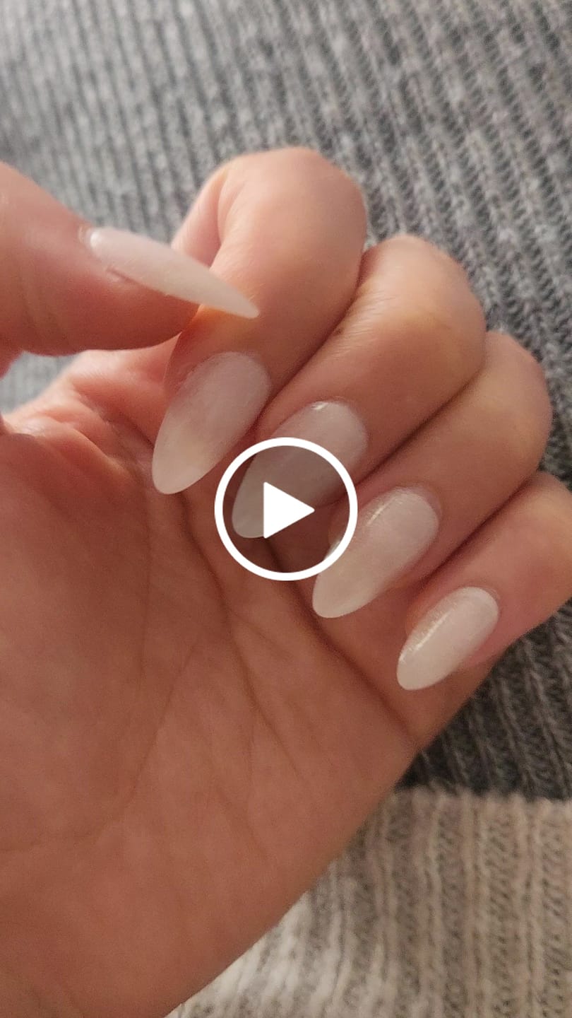 Customer video review of Pearl Mist - Short Almond - 30 Adet Takma Tırnak