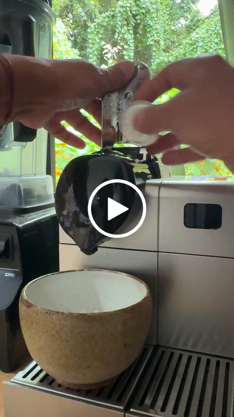 Customer video review of Malabar Hazelnut