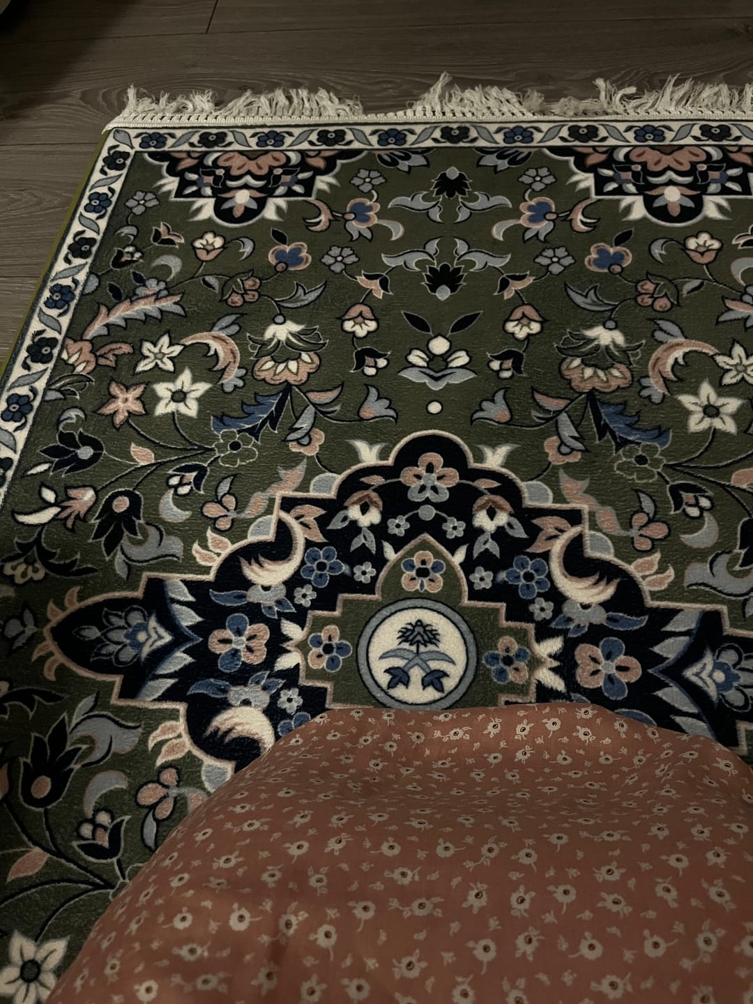 Customer photo review of Masjid-e-Nabawi Mosque Padded Prayer Mat