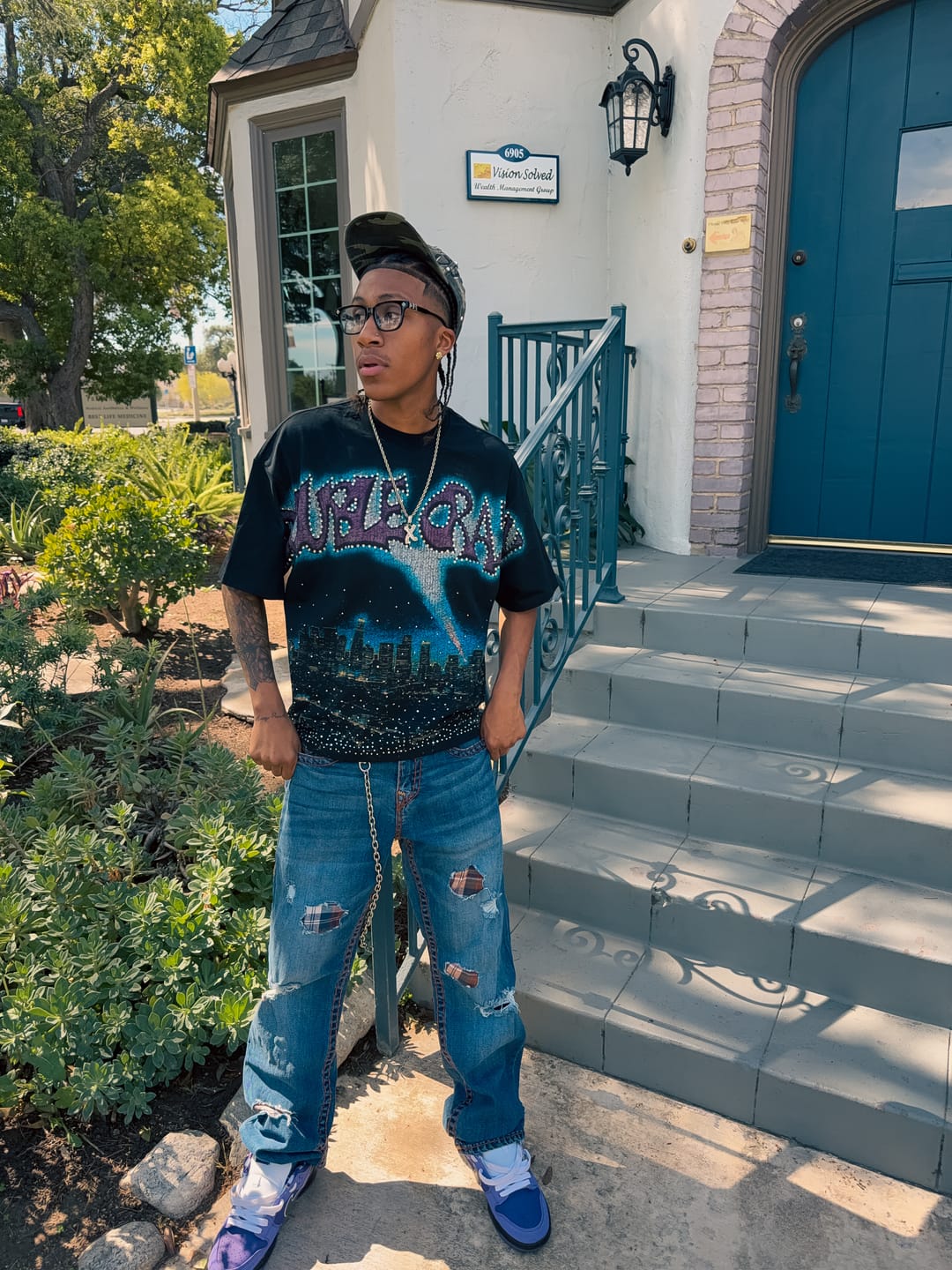 Customer photo review of Boxy L.A. Skyline Iced Out Tee-435