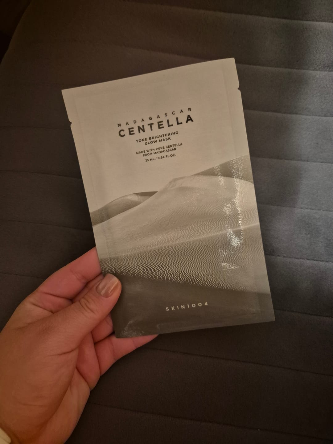 Customer photo review of Auduma maska ādas toņa izlīdzināšanai SKIN1004 Madagascar Centella Tone Brightening Glow Mask