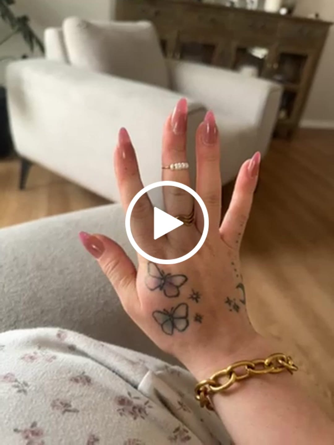 Customer video review of Ariel Mini Pearl Ring