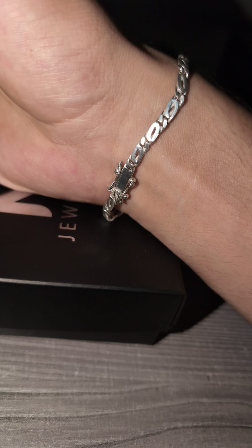 Customer photo review of Mónaco Sutil — 3 mm Silver Bracelet 950