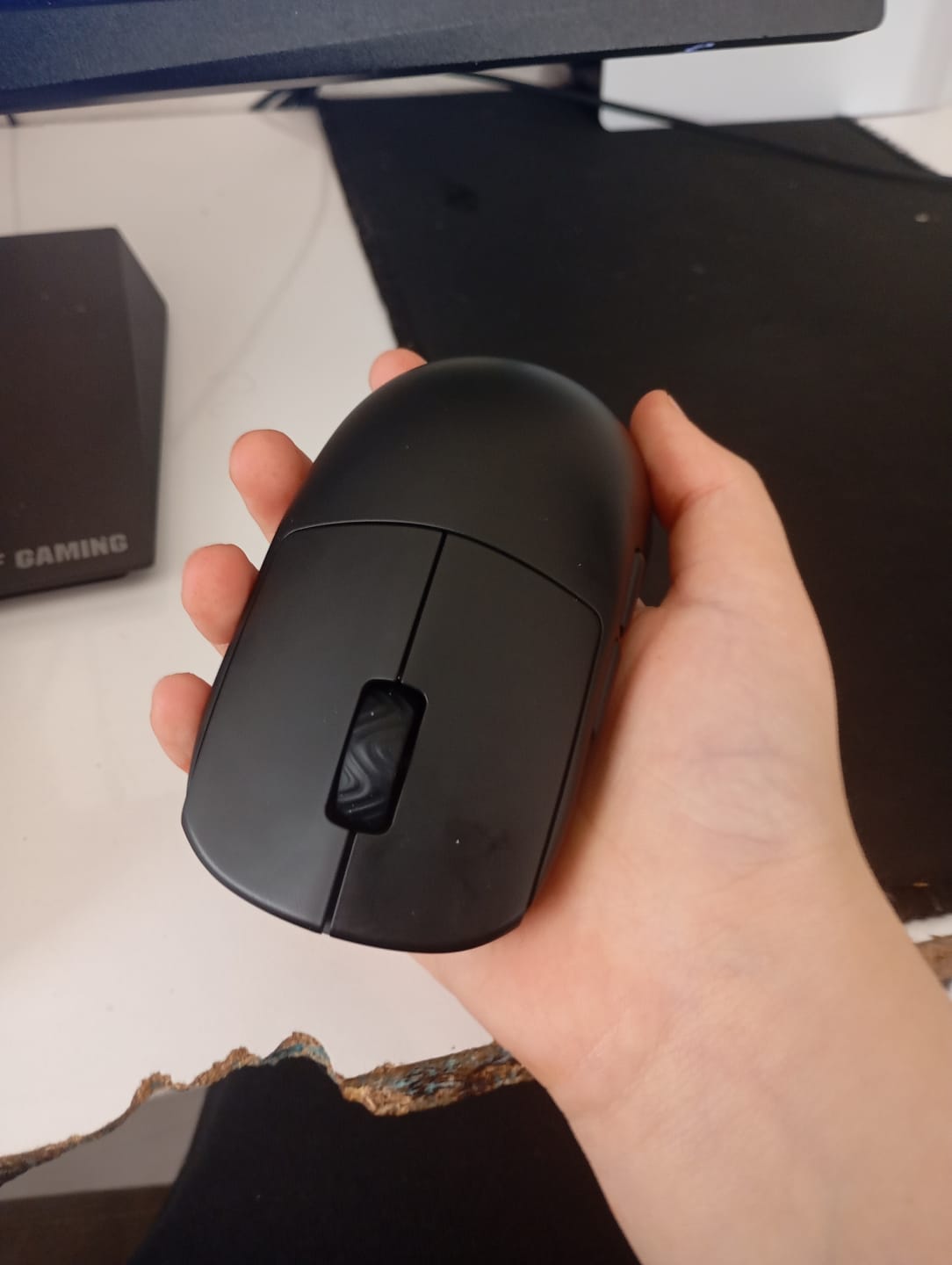 Customer photo review of Scyrox V8 8K Wireless Mouse