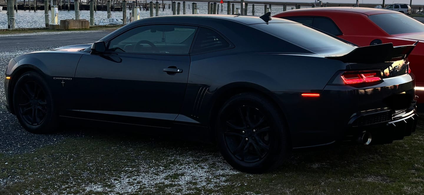 Customer photo review of 2014-2015 Chevy Camaro Evo Style Shark Fins Rear Diffuser Quad/Single Tips