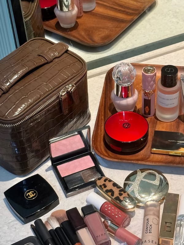 Customer photo review of Croc Vanity Case Amber