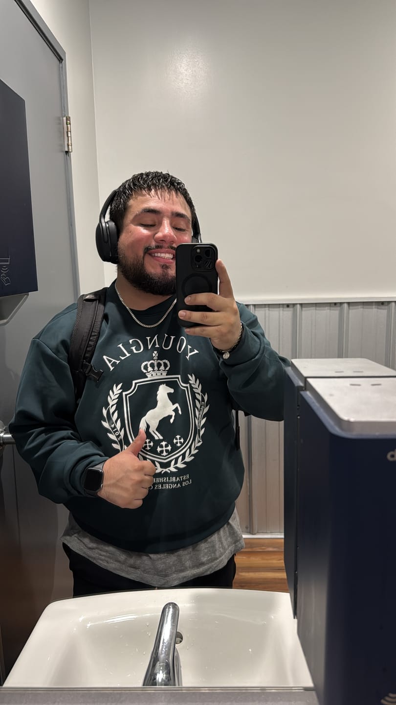 Customer photo review of 5075 - Old Money Crewnecks