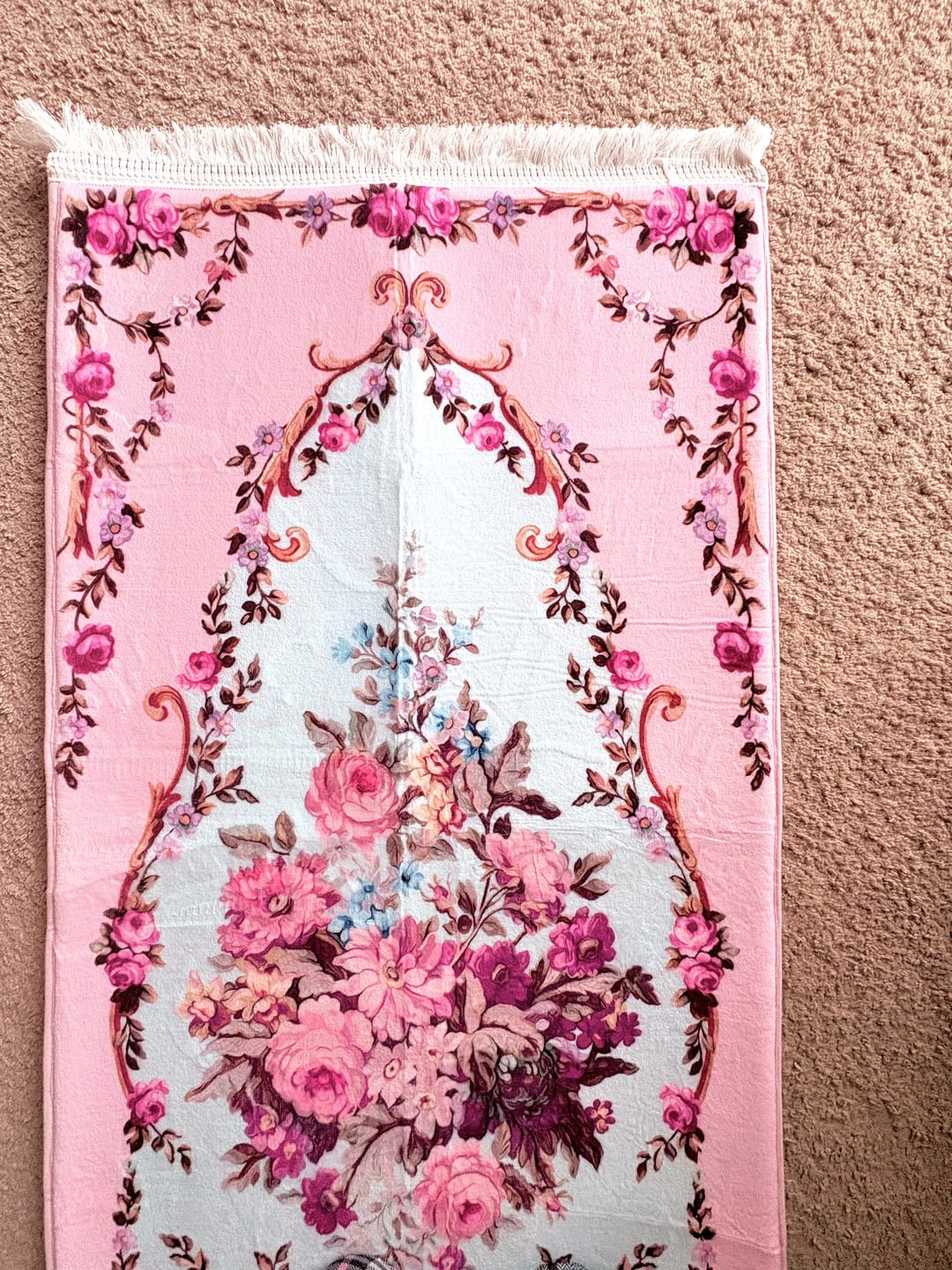 Customer photo review of Rosy Rehma Padded Prayer Mat