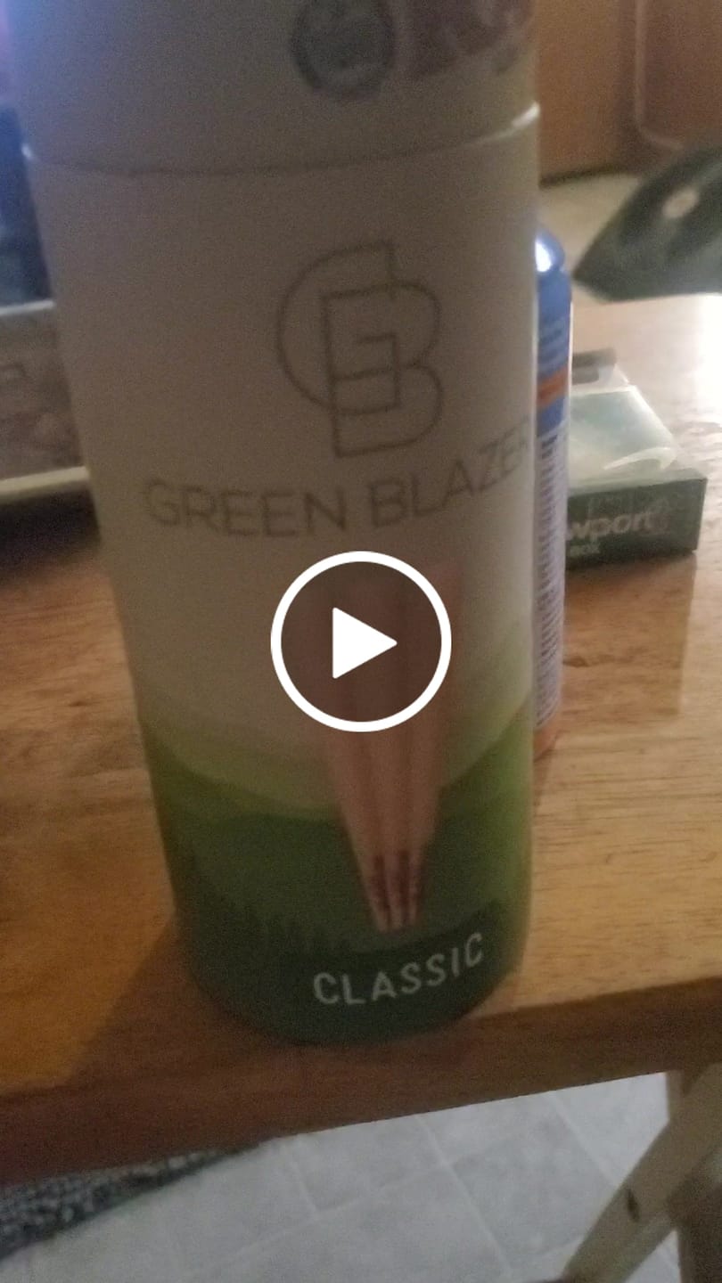 Customer video review of RAW Dogwalker Mini Pre Roll Cones