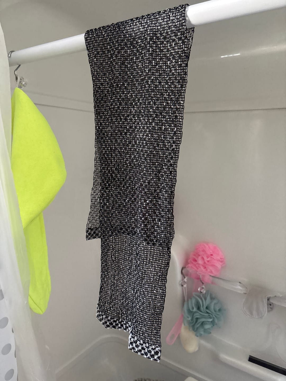 Customer photo review of Serviette de Douche Exfoliante Vantyx