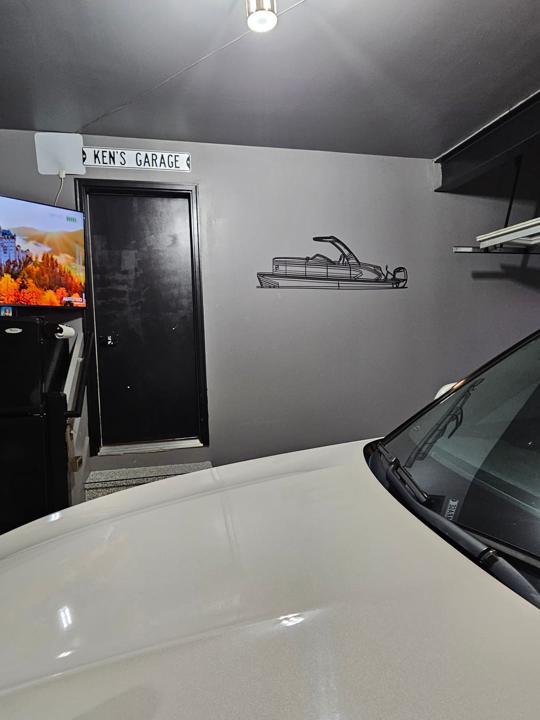Customer photo review of Xplode 28 Silhouette Metal Wall Art