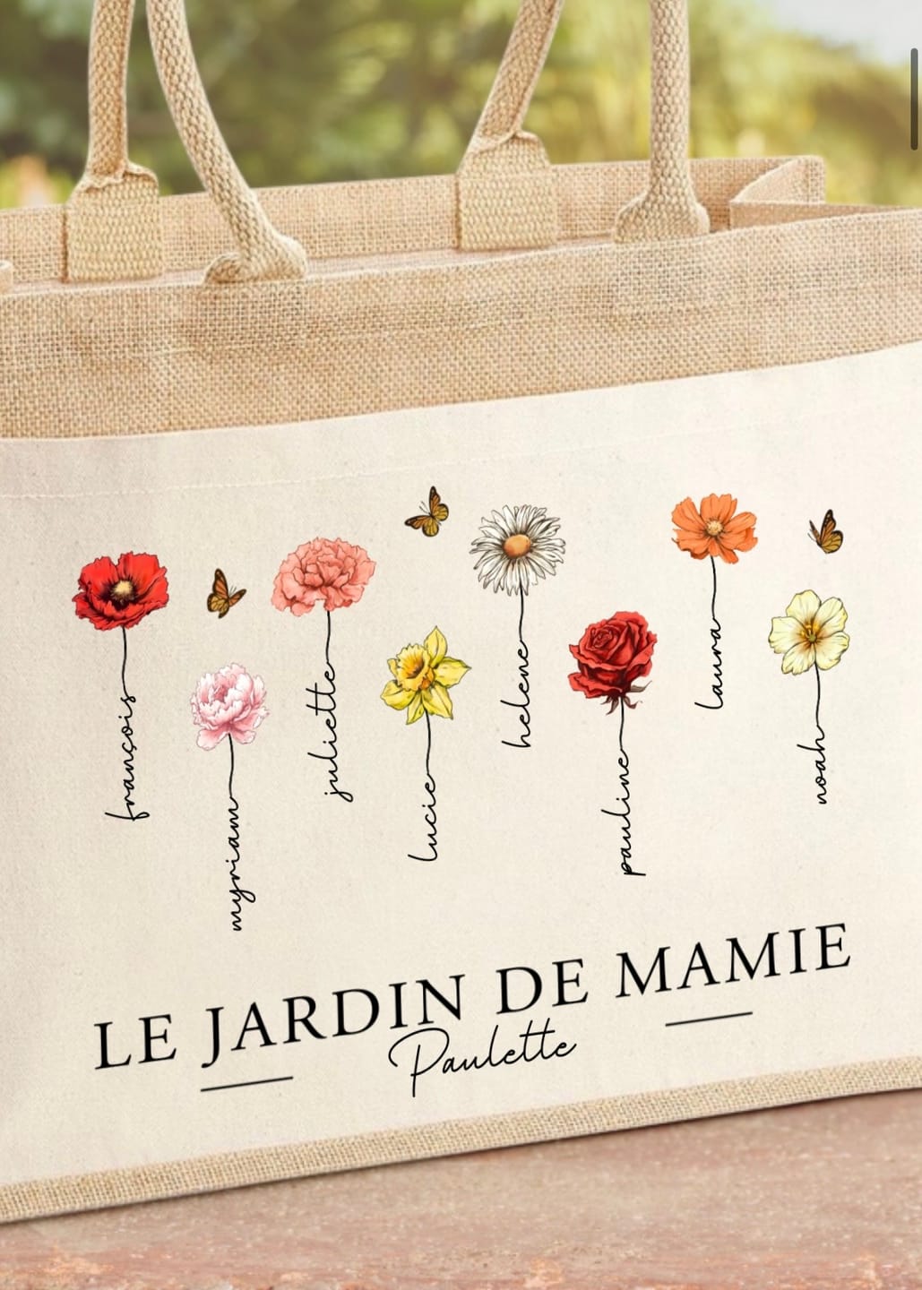 Customer photo review of L'amour grandit ici - Sac personnalisé avec fleurs et prénoms pour maman