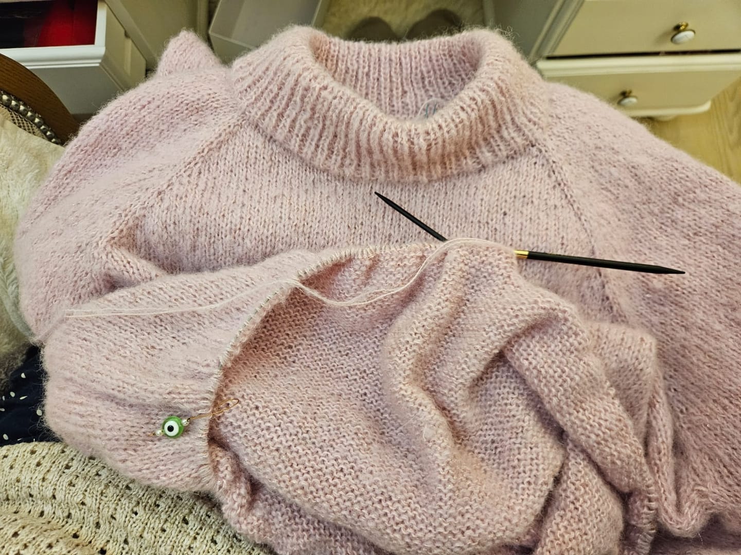 Customer photo review of DROPS Brushed Alpaca Silk