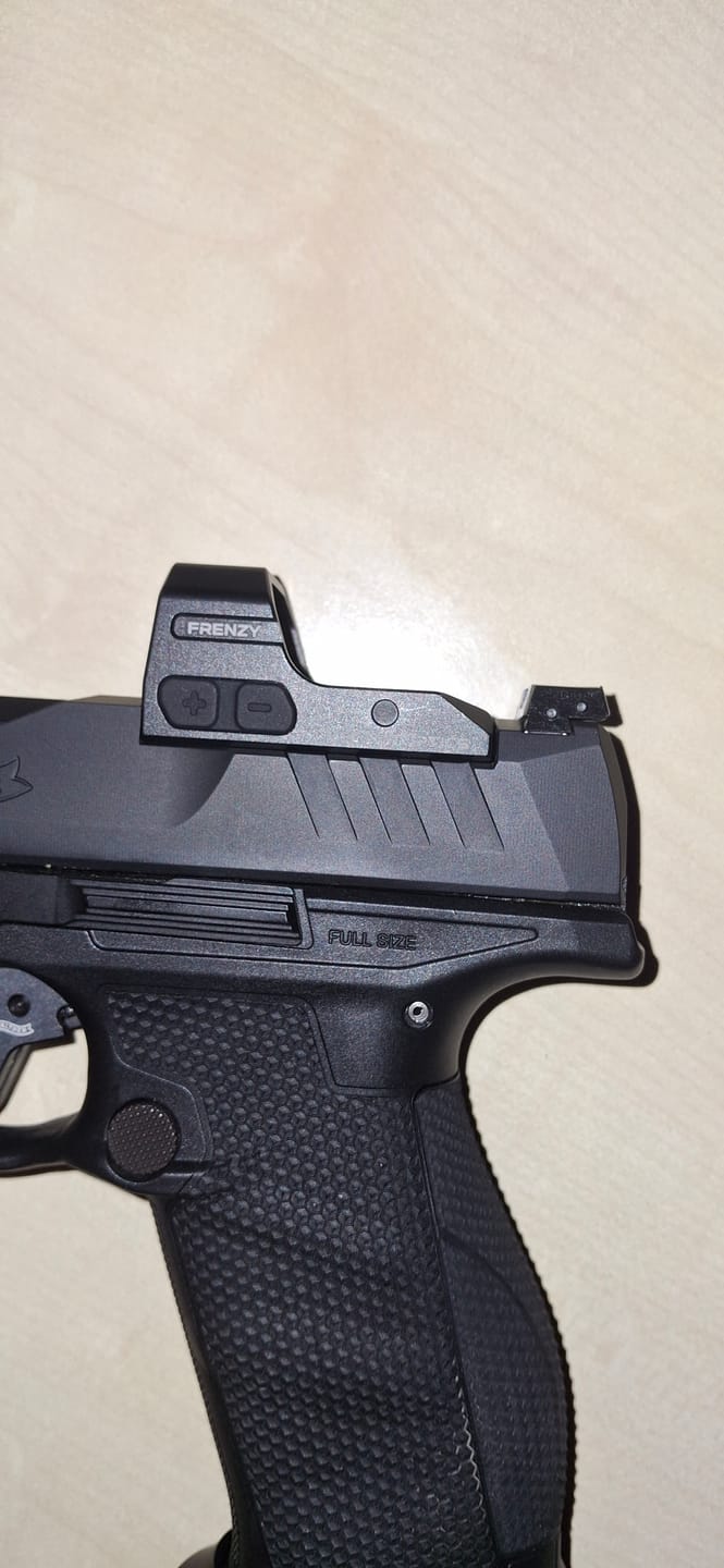 Customer photo review of Vector Optics SCRD-83 Frenzy FA 1x16x24 Walther PDP 2.0