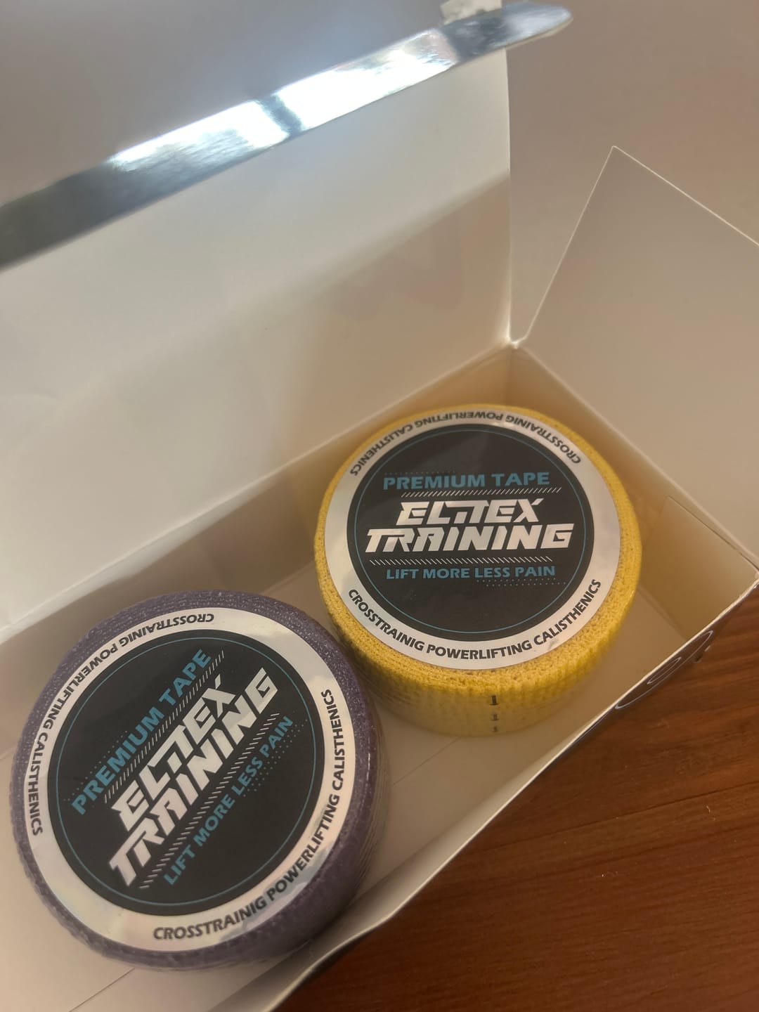 Customer photo review of Premium Tape Extra Adhesivo Pack 3