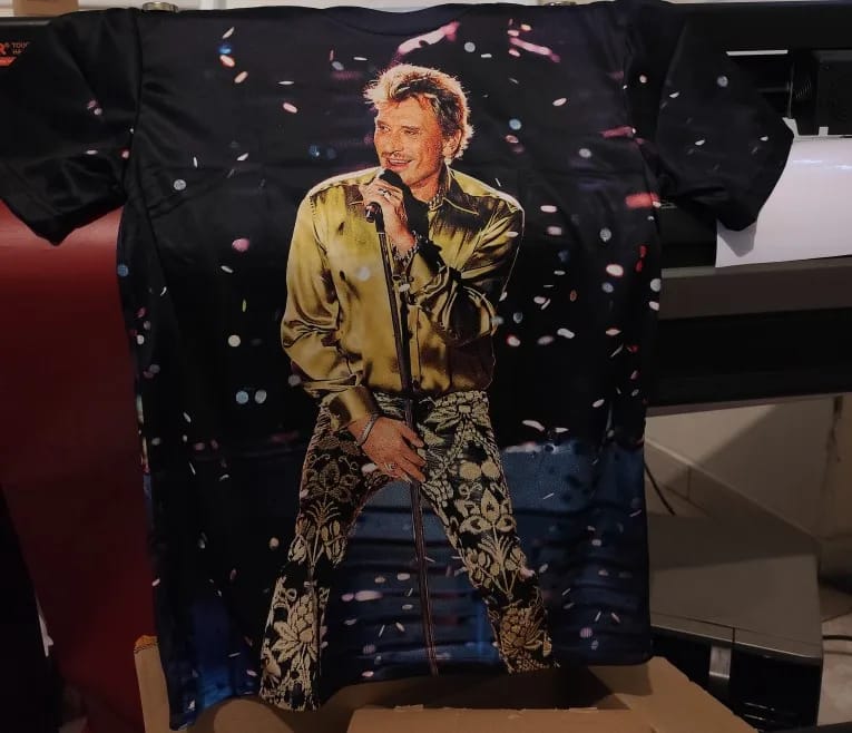 Customer photo review of Tee-shirt Johnny Hallyday modèle 14