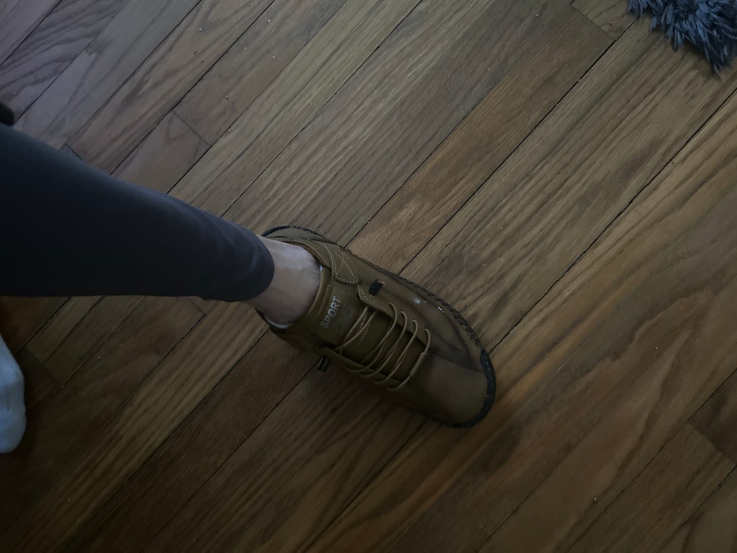 Customer photo review of FlexWalk™ Women's Leather Sneakers – Soft Comfort & Orthopedic Support