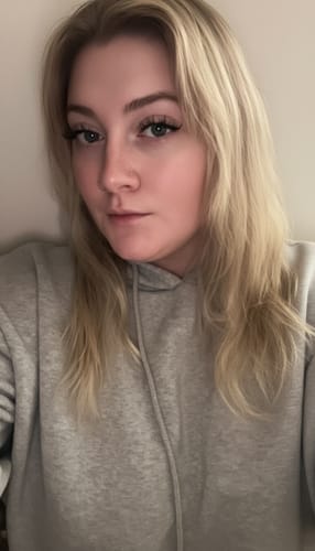 Customer photo review of Cool + Glow Facial Towelettes Trio Pack