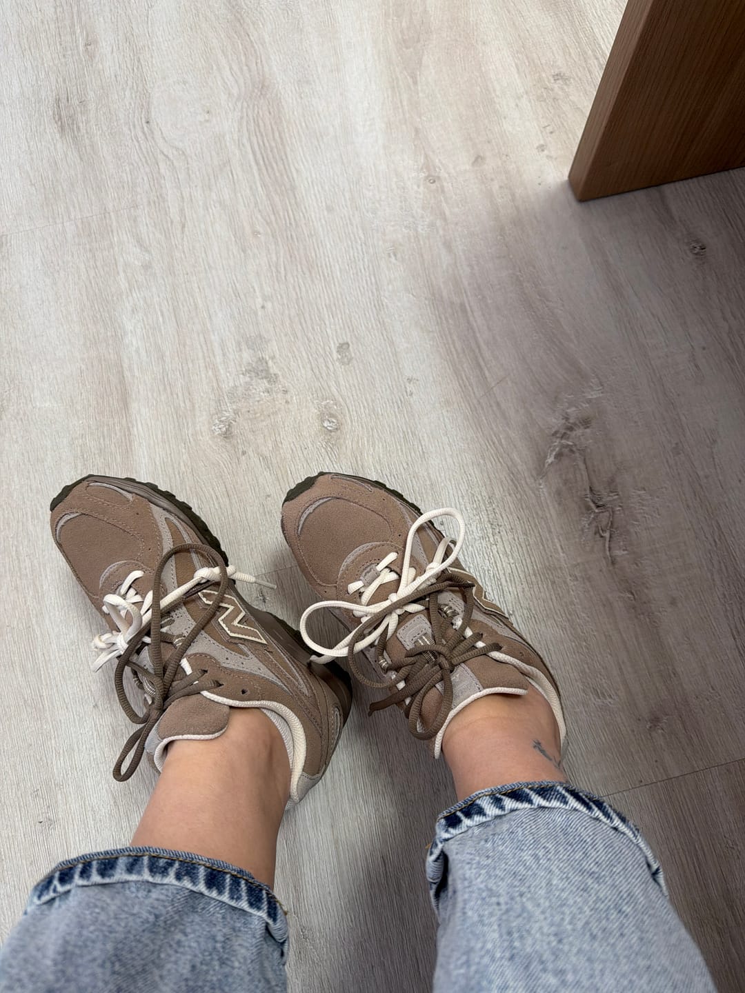 Customer photo review of New Balance 204L  - Mushroom with Arid Stone  - U204LMMA