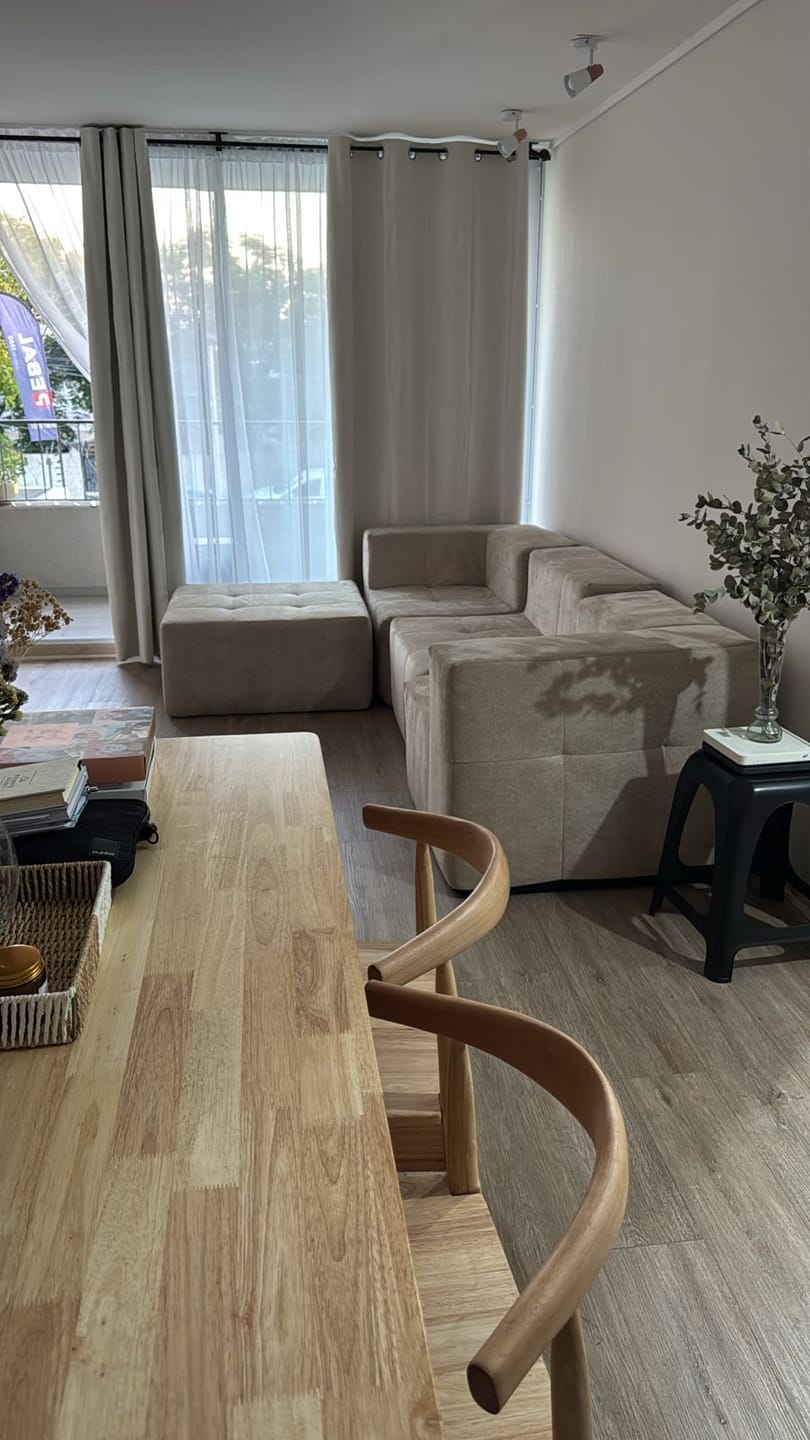 Customer photo review of Sofá modular Bold 3 plazas con 2 reposabrazos y pouf