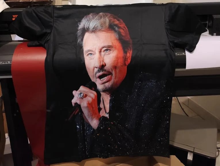 Customer photo review of Tee-shirt Johnny Hallyday modèle 35