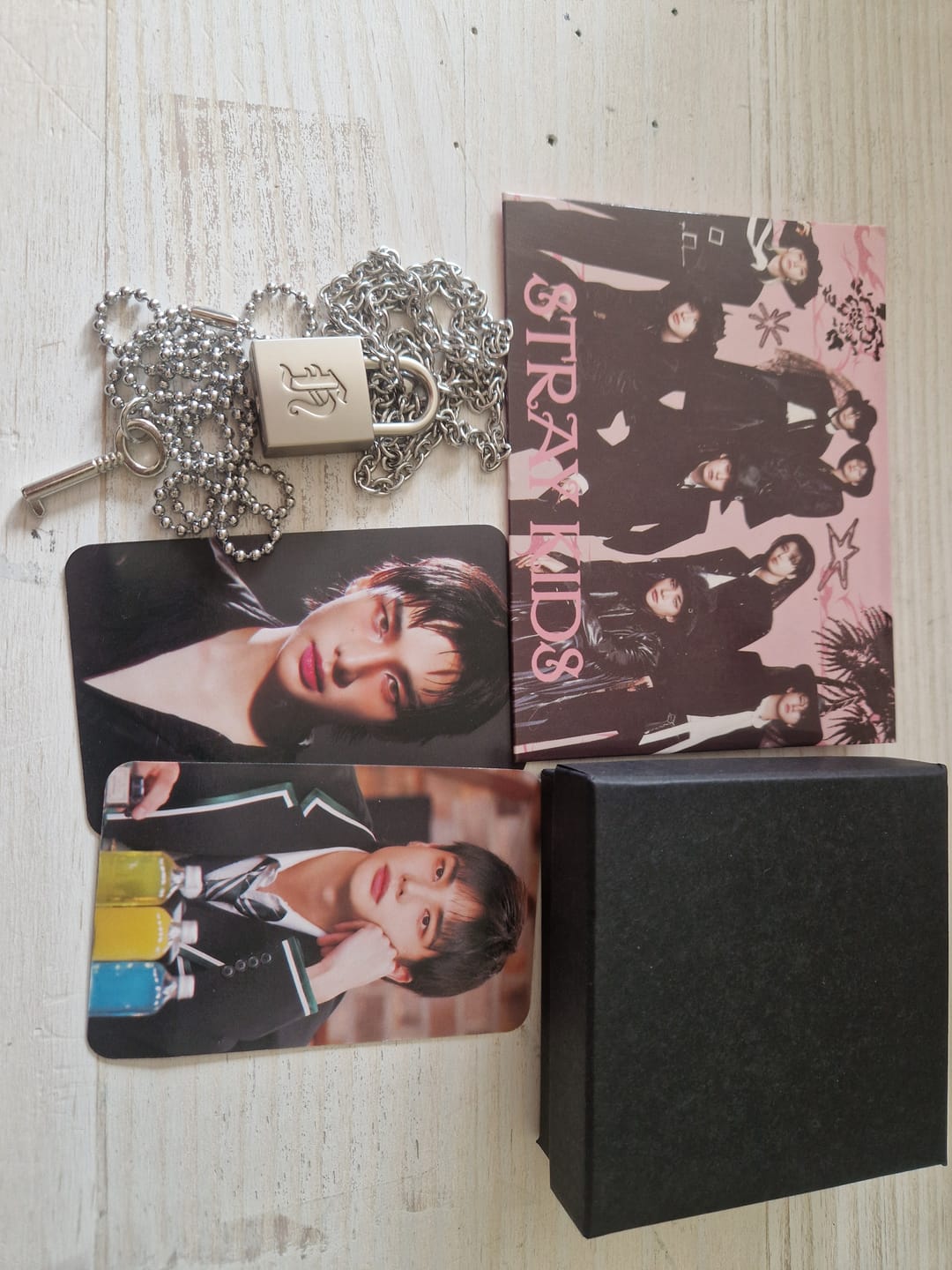 Customer photo review of SKZ Dominate: celebrATE Hyunjin Necklace