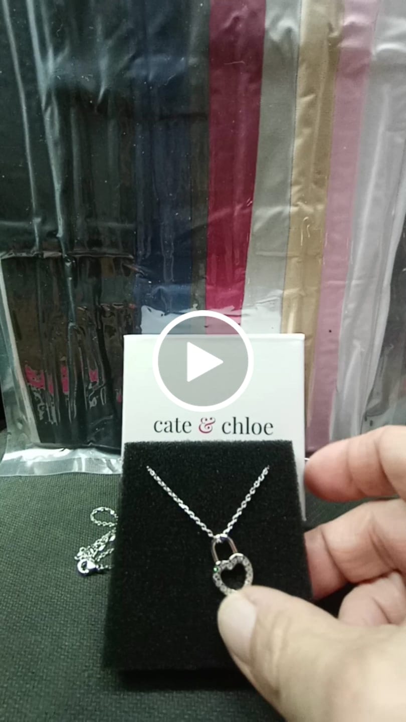 Customer video review of Janelle 18k White Gold Plated Heart Padlock Pendant Necklace with Swarovski Crystals