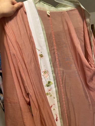 Customer photo review of Han Dan 菡萏 Blooming Lotus Song Dynasty Plus Size Embroidered Baidiequn Ruqun Set