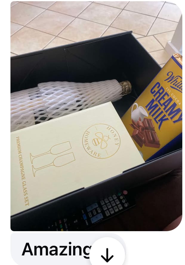Customer photo review of Champagne Gift with Glass Set