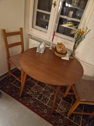 Customer photo review of TRADITION - Table a manger ronde 4 personnes en pin massif D90 finition noyer