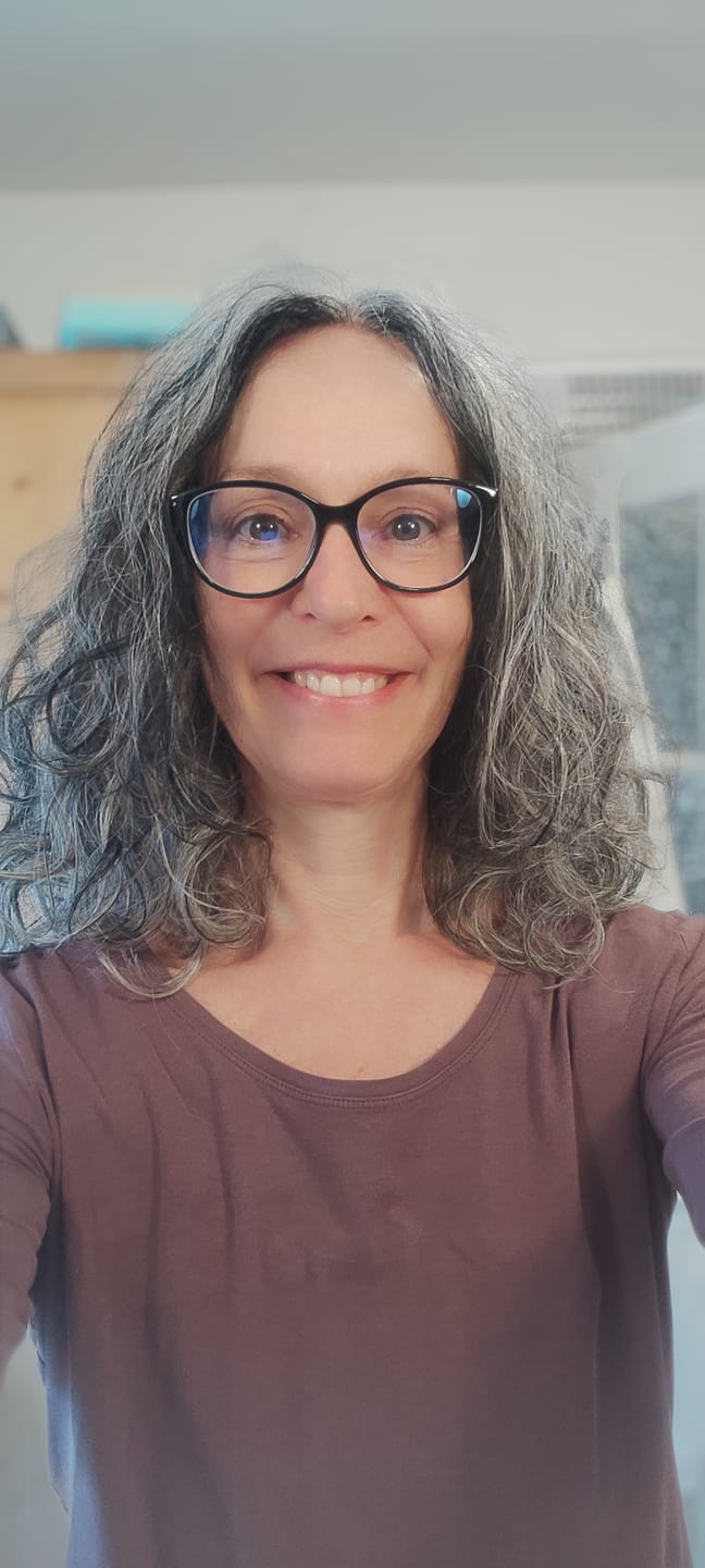 Customer photo review of 3-6% Ylang-Ylang-Glow Haarseife (Seidige Längen & sinnlicher Glanz)