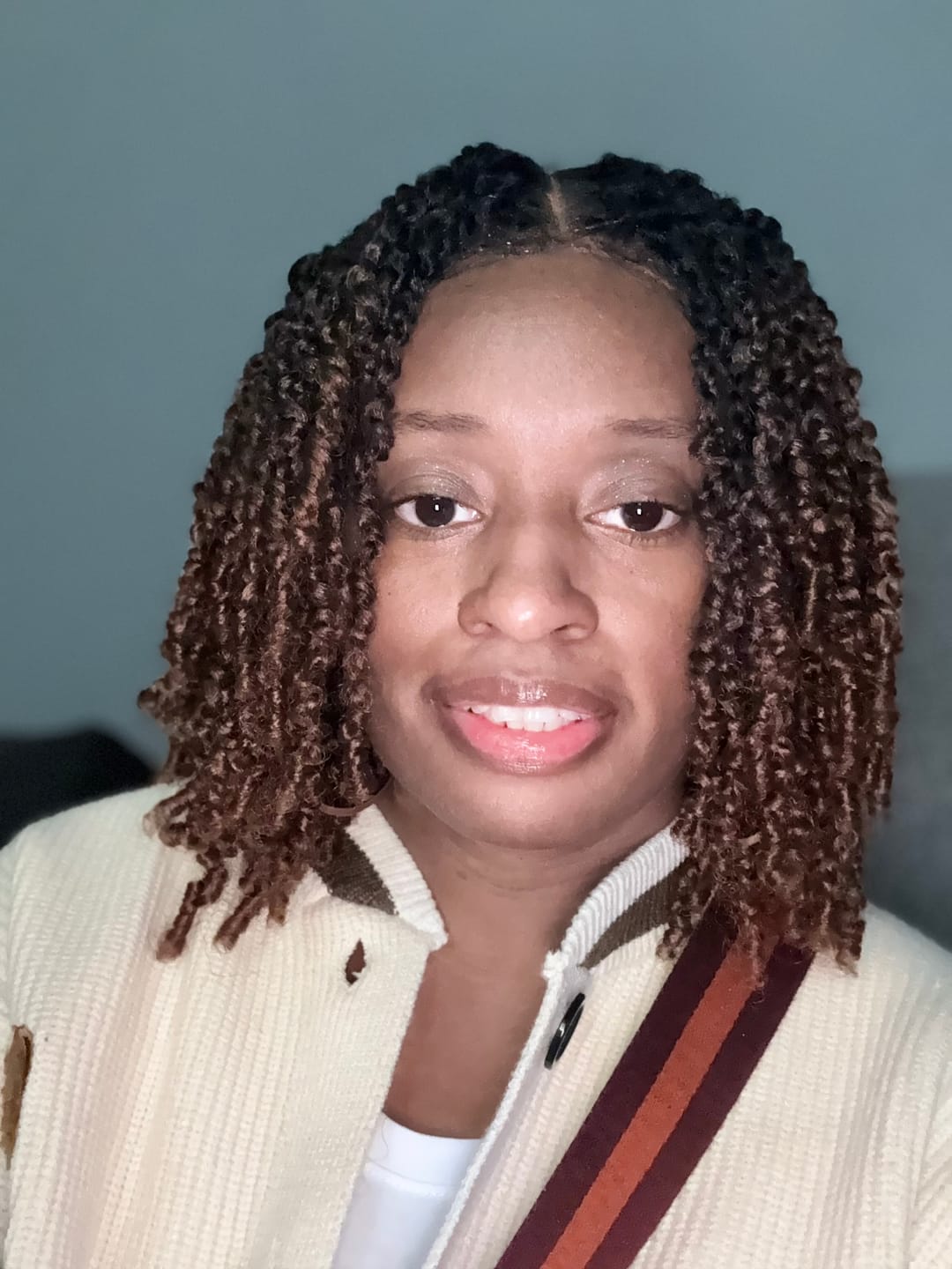 Customer photo review of Chade Magic Lace Braid Wig 13x6 HD Lace Front Wig - YANKY TWIST - MLBY12