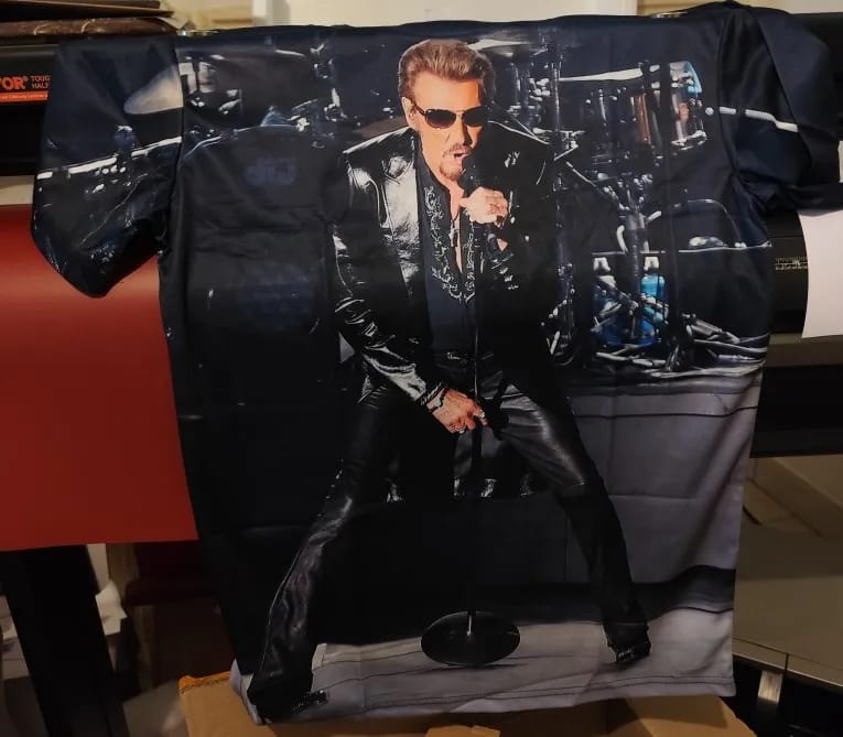 Customer photo review of Tee-shirt Johnny Hallyday modèle 40