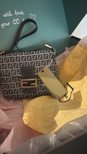Customer photo review of Shoulder Bag
