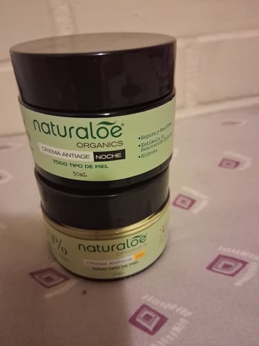 Customer photo review of Set Antiage Día y Noche FPS30 50ml c/u