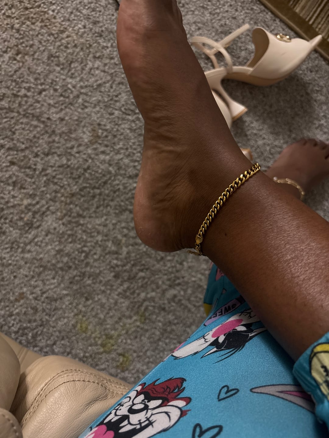 Customer photo review of Cuban Link Anklet