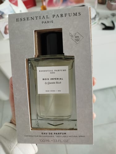 Customer photo review of ESSENTIAL PARFUMS - BOIS IMPERIAL