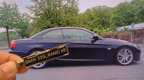 Customer photo review of Metall Schlüsselanhänger personalisiert mit Name, Text, Spruch und Foto