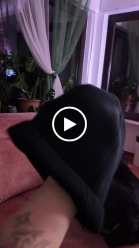 Customer video review of HOLZBRÜDER® - Unisex Bio Beanie