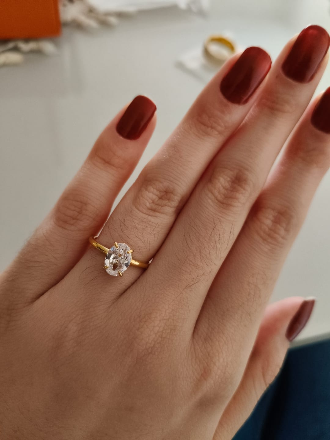 Customer photo review of Anel Solitário Lumière Banhado em Ouro 18k