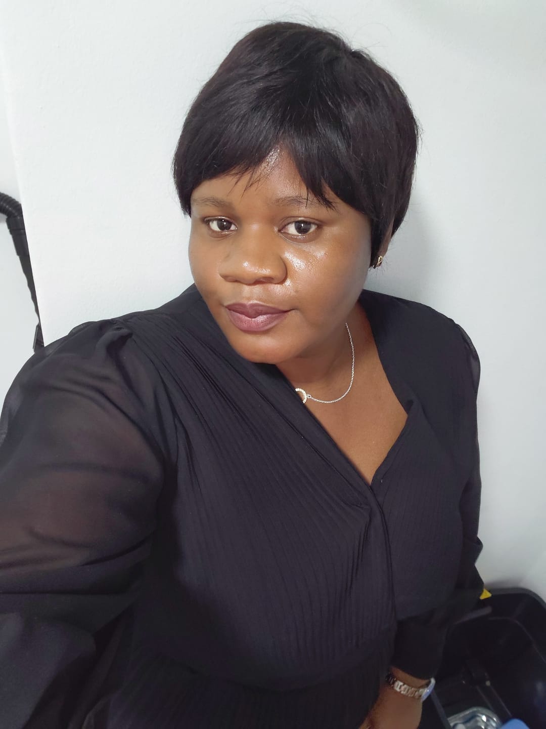 Customer photo review of Brazilian Pixie Wig - Straight
