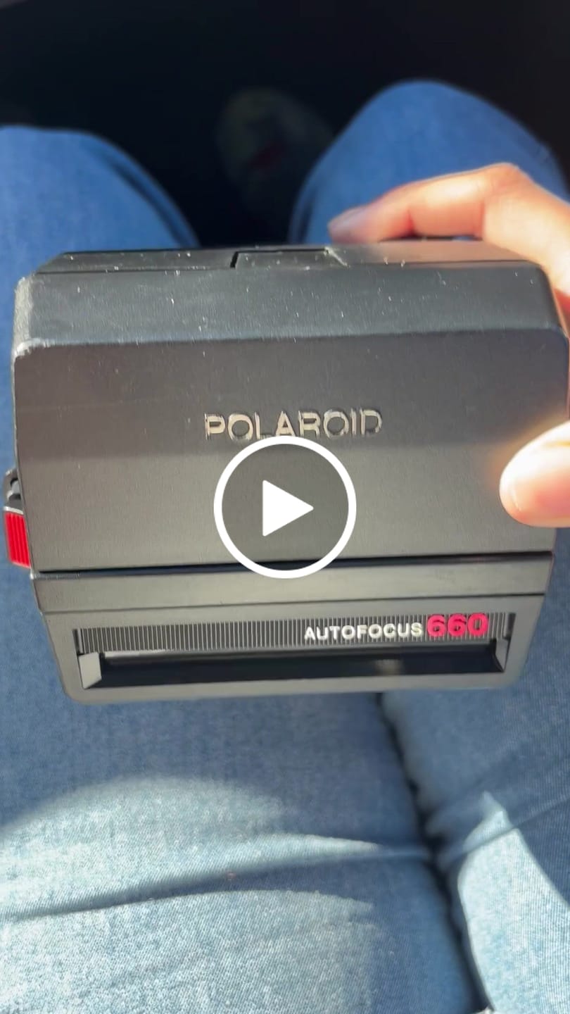 Customer video review of Polaroid 600 Sun660 Autofocus Instant Film Camera