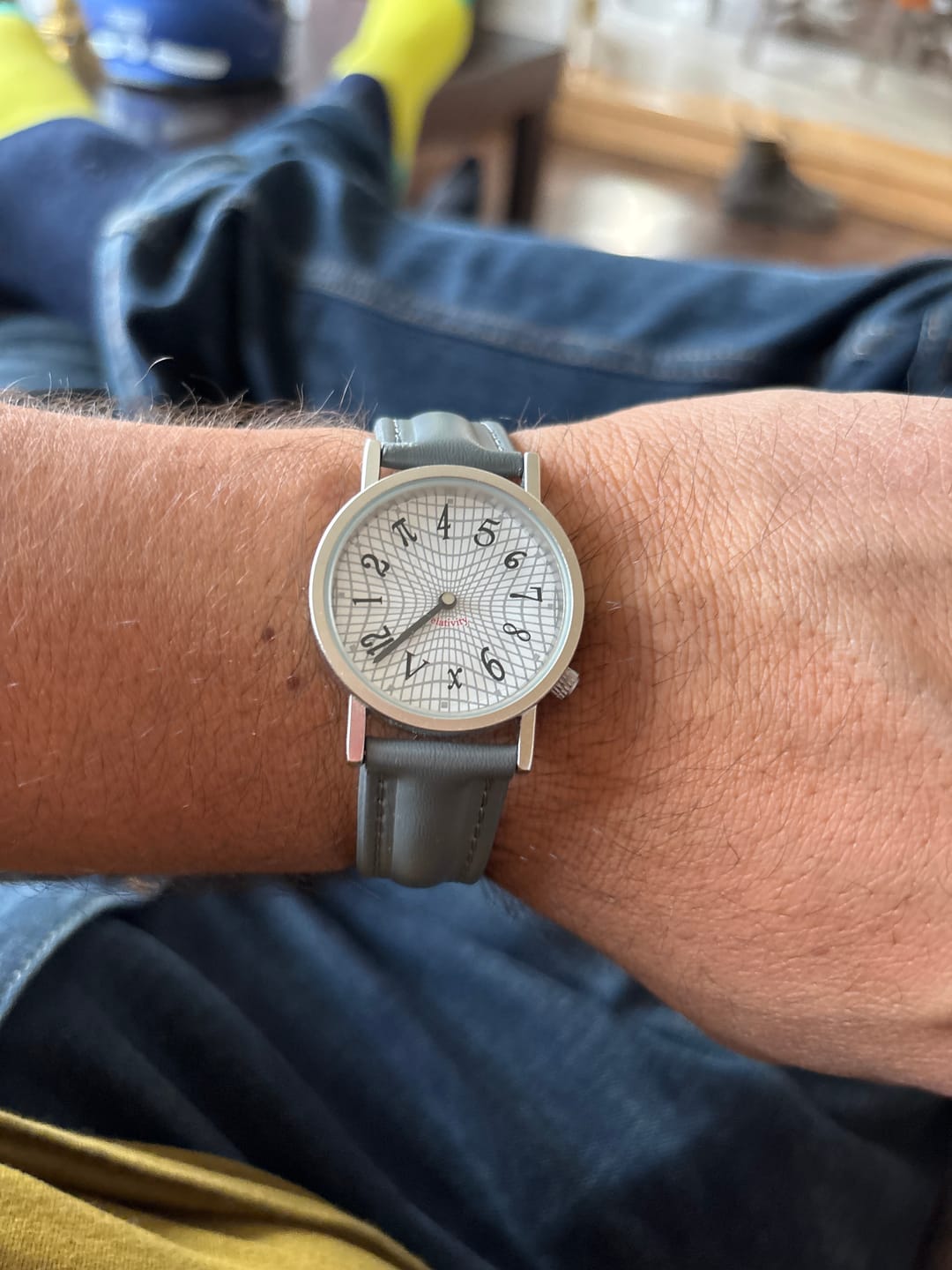 Customer photo review of Reloj Análogo Philosophers Guild Relatividad de Einstein 33 mm