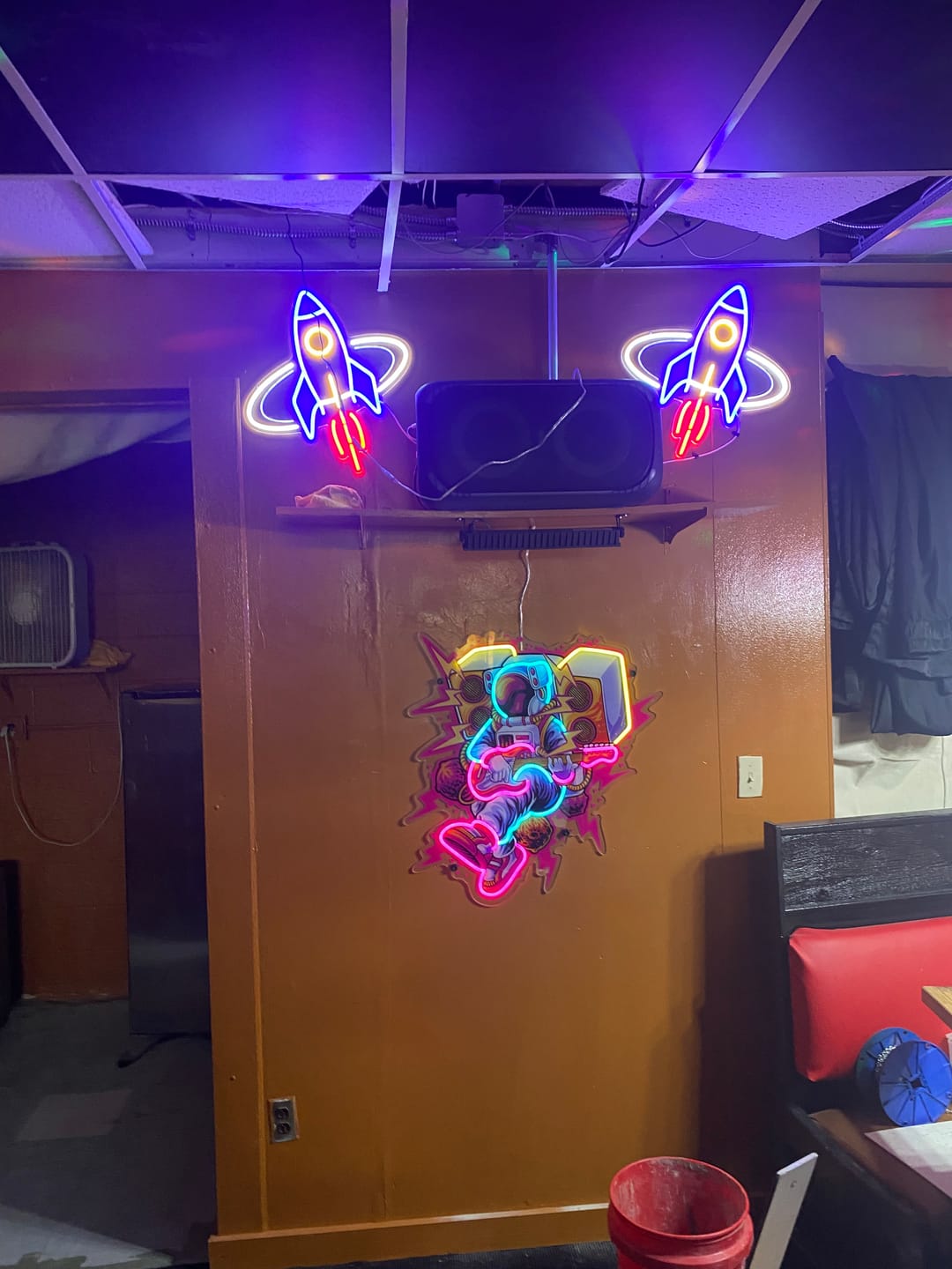 Customer photo review of Astronaut in Space LED Neon Sign Light Pop Art