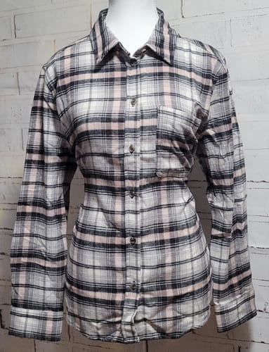 Customer photo review of WOMEN'S LONG SLEEVE BUTTON CLOSURE FRONT POCKET PLAID SHIRT