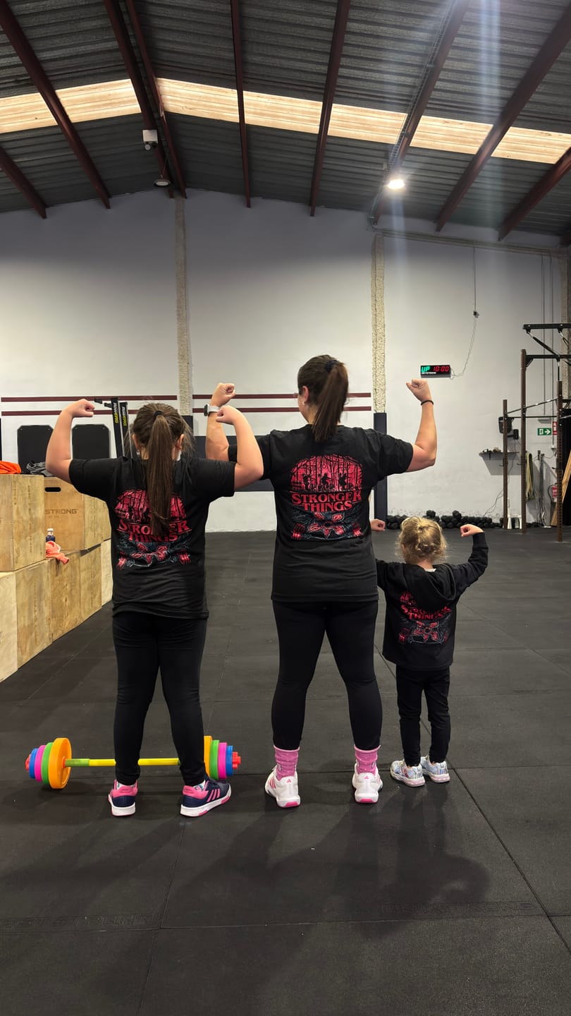 Customer photo review of STRONGER THINGS - UNISEX