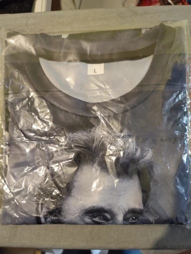 Customer photo review of Tee-shirt Johnny Hallyday modèle 36