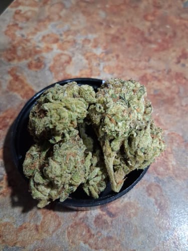 Customer photo review of Khalifa Kush THCA Flower